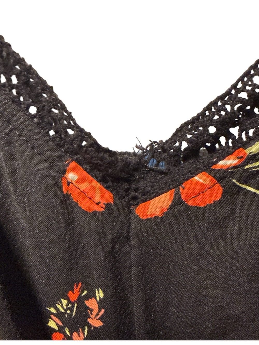 Pre-Loved Torrid Peplum Challis Lace Trim Tank - Size 3 - Picture 6 of 11